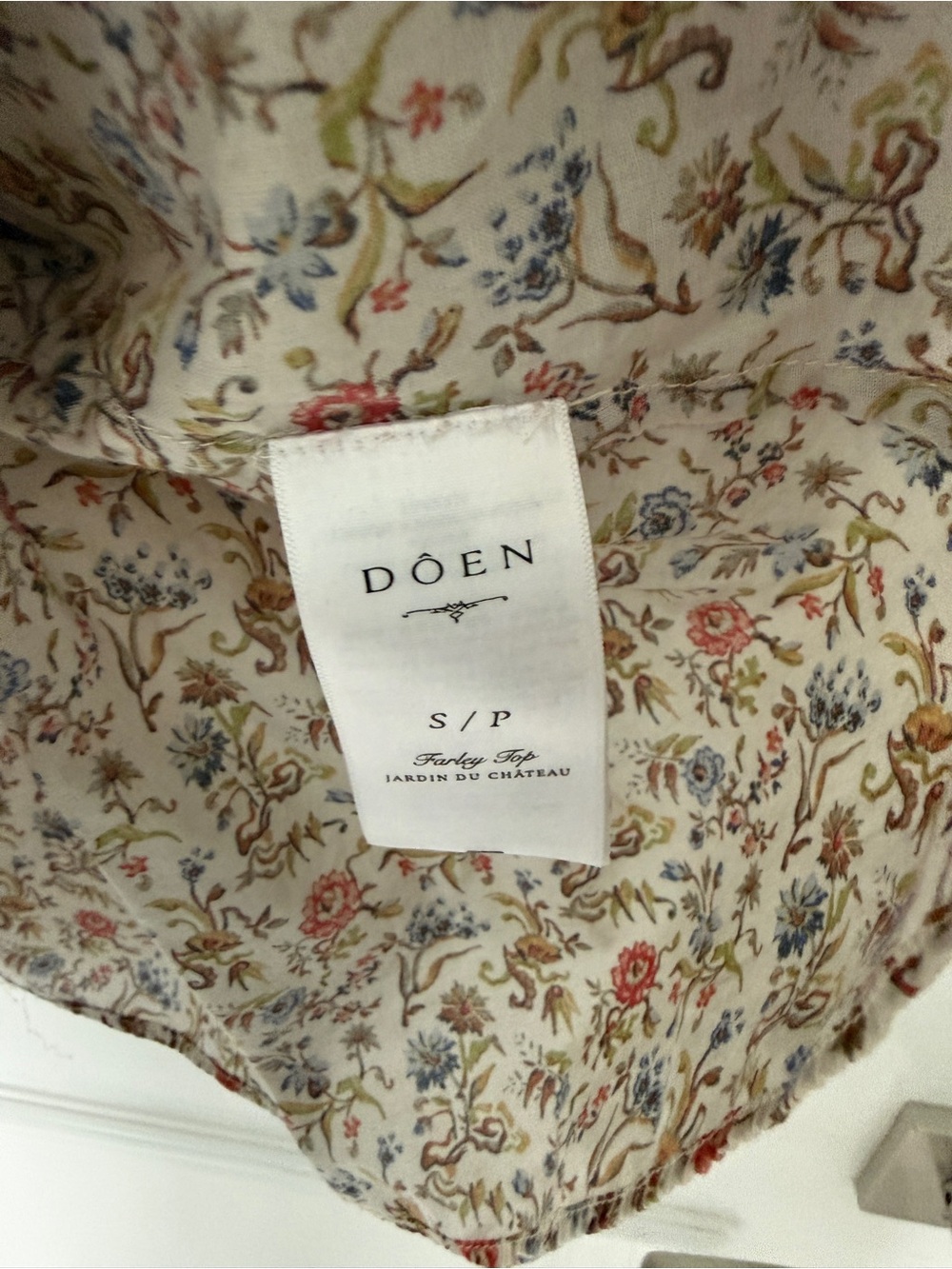 Doen Cream Multicolor Floral Puff-Sleeve Button Blouse - Picture 5 of 8